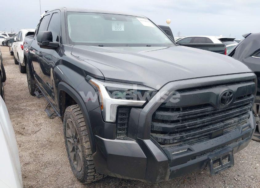 2023 Toyota Tundra SR5 (VIN 5TFLA5DBXPX076376) main photo