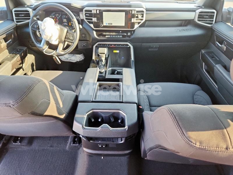 2025 TOYOTA TUNDRA CREWMAX SR (VIN 5TFLA5DBXSX329270) main photo