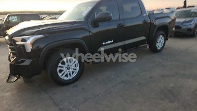 Photo 13 of 2025 TOYOTA TUNDRA CREWMAX SR (VIN 5TFLA5DBXSX329270)