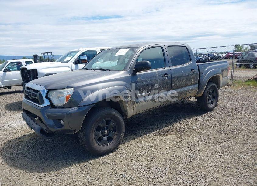 Photo 2 of 2013 Toyota Tacoma BASE V6 (VIN 5TFLU4EN0DX054540)