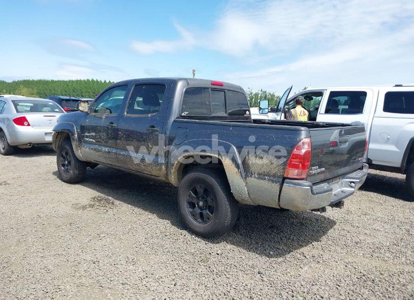 Photo 3 of 2013 Toyota Tacoma BASE V6 (VIN 5TFLU4EN0DX054540)