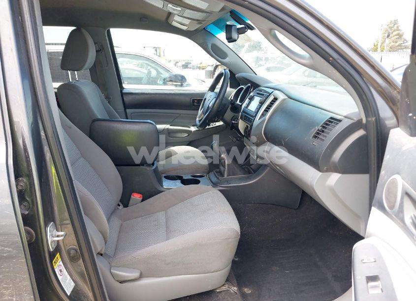 Photo 5 of 2013 Toyota Tacoma BASE V6 (VIN 5TFLU4EN0DX054540)