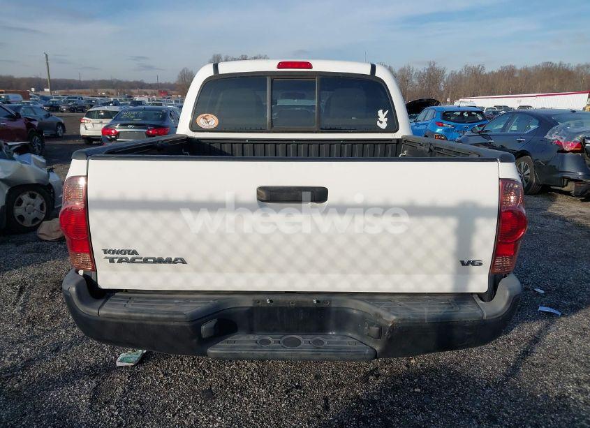 Photo 16 of 2014 Toyota Tacoma BASE V6 (VIN 5TFLU4EN0EX108484)