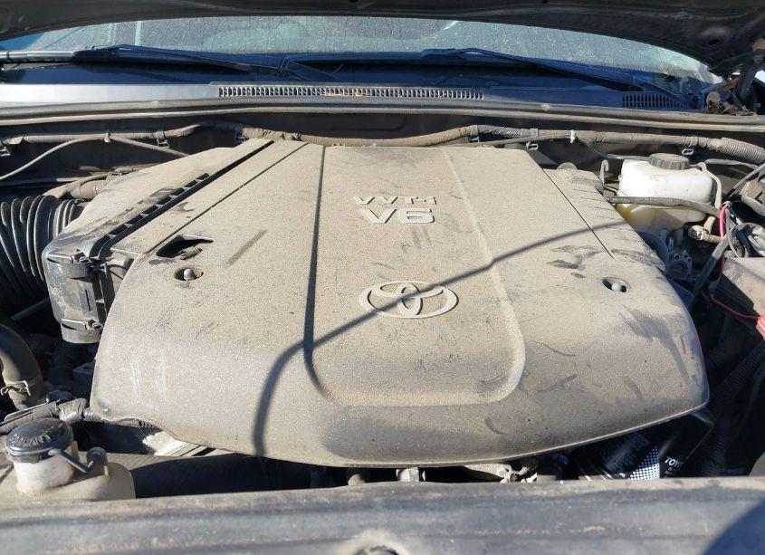 Photo 10 of 2015 Toyota Tacoma DOUBLE CAB/TRD PRO (VIN 5TFLU4EN0FX113718)