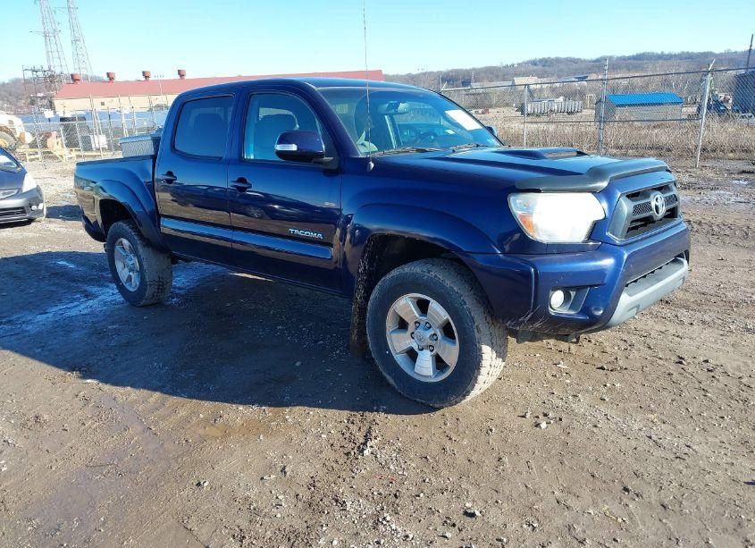 2012 Toyota Tacoma DOUBLE CAB (VIN 5TFLU4EN1CX033324) main photo