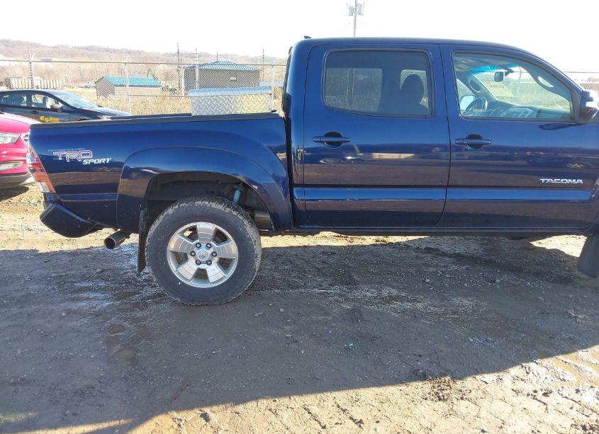 Photo 17 of 2012 Toyota Tacoma DOUBLE CAB (VIN 5TFLU4EN1CX033324)