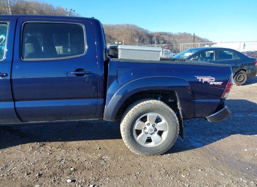 Photo 18 of 2012 Toyota Tacoma DOUBLE CAB (VIN 5TFLU4EN1CX033324)