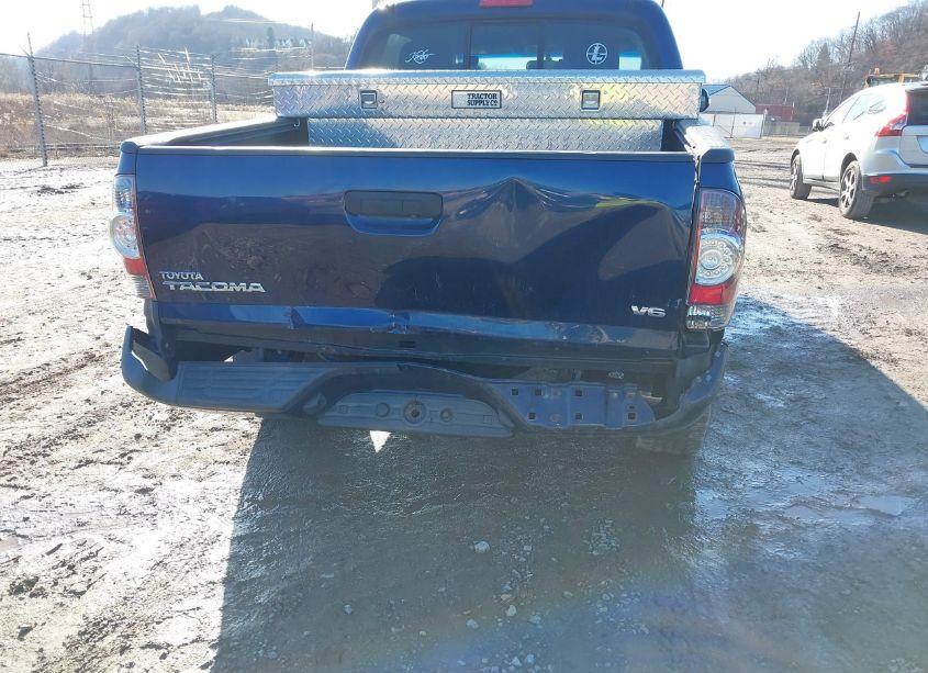 Photo 6 of 2012 Toyota Tacoma DOUBLE CAB (VIN 5TFLU4EN1CX033324)