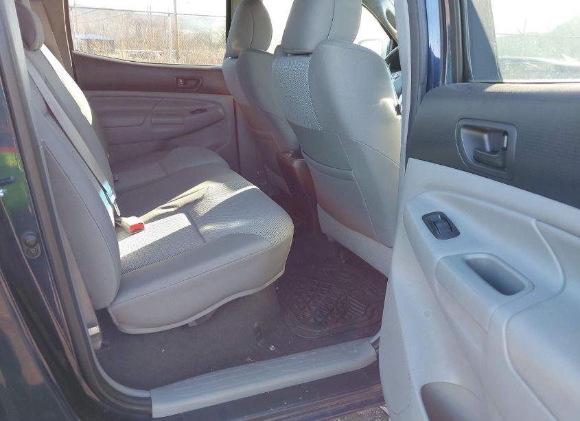 Photo 8 of 2012 Toyota Tacoma DOUBLE CAB (VIN 5TFLU4EN1CX033324)