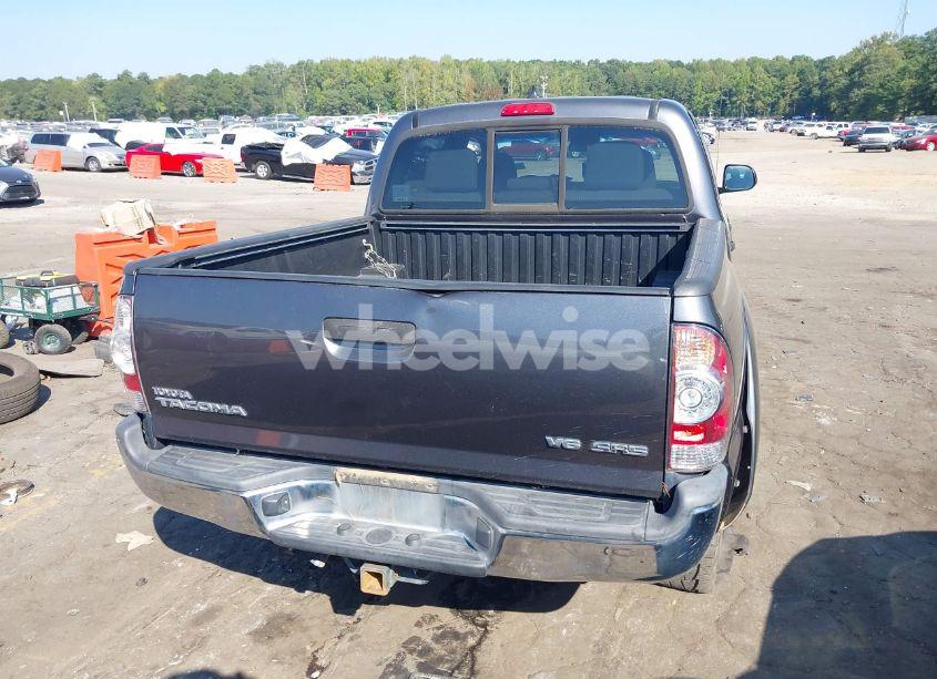 Photo 16 of 2015 Toyota Tacoma BASE V6 (VIN 5TFLU4EN1FX119012)
