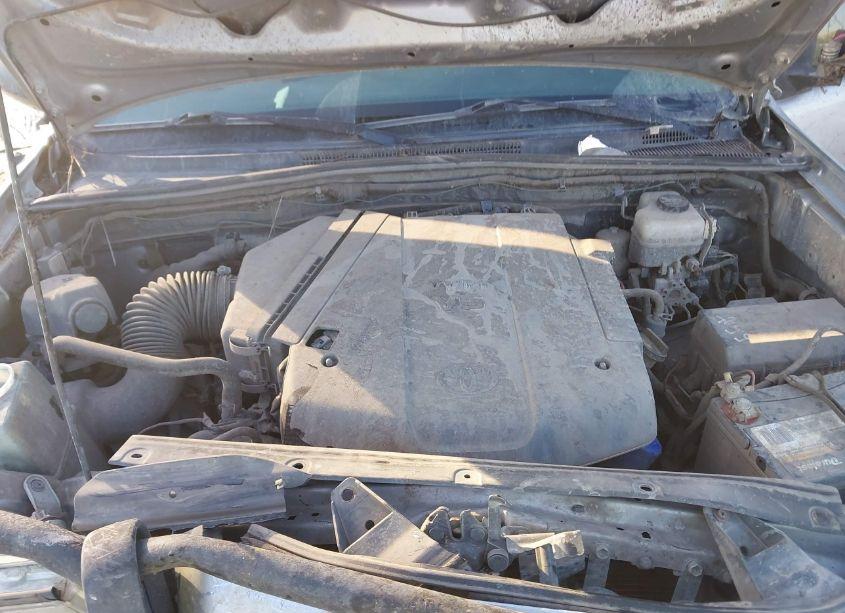 Photo 10 of 2015 Toyota Tacoma DOUBLE CAB/TRD PRO (VIN 5TFLU4EN2FX139690)