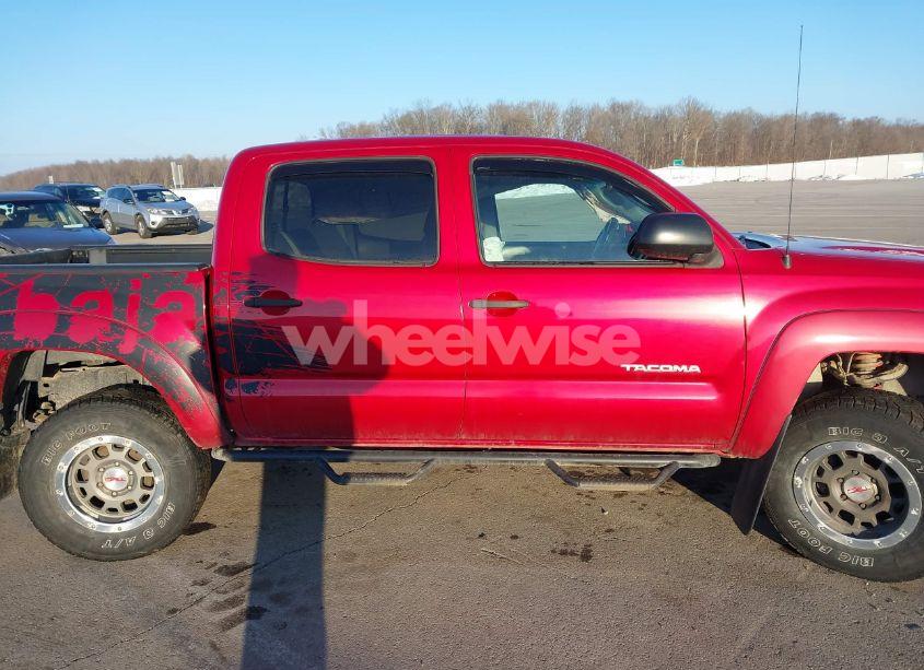 Photo 13 of 2013 Toyota Tacoma DOUBLE CAB (VIN 5TFLU4EN3DX076323)