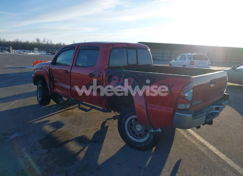 Photo 3 of 2013 Toyota Tacoma DOUBLE CAB (VIN 5TFLU4EN3DX076323)