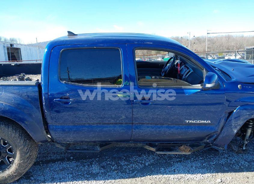 Photo 12 of 2015 Toyota Tacoma DOUBLE CAB/TRD PRO (VIN 5TFLU4EN3FX111154)