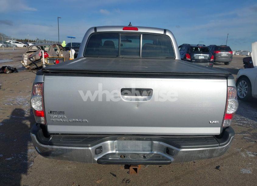 Photo 17 of 2015 Toyota Tacoma DOUBLE CAB/TRD PRO (VIN 5TFLU4EN3FX140167)