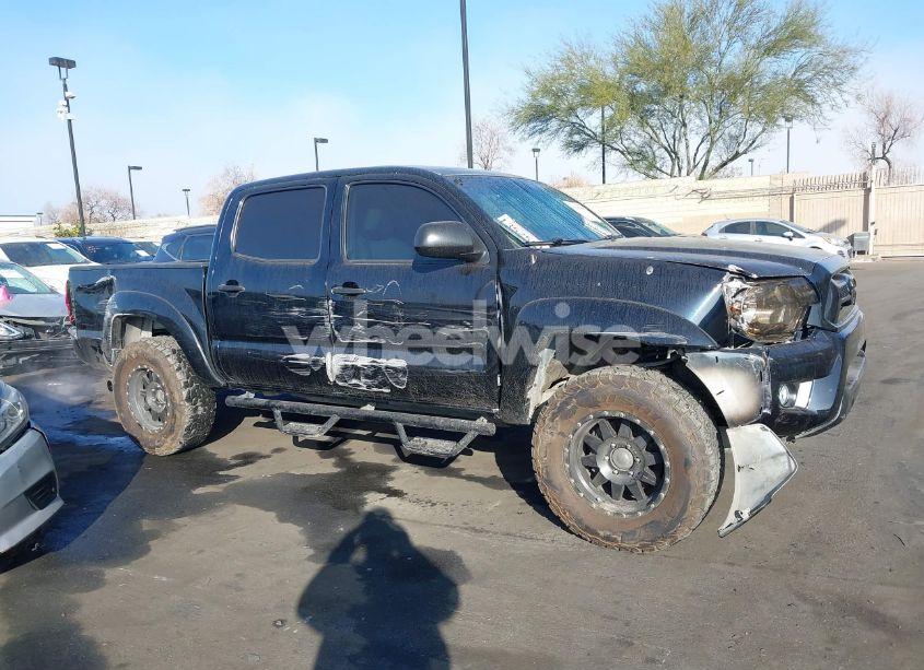 Photo 13 of 2015 Toyota Tacoma DOUBLE CAB/TRD PRO (VIN 5TFLU4EN3FX142632)