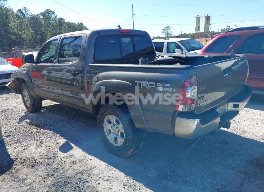Photo 3 of 2014 Toyota Tacoma DOUBLE CAB (VIN 5TFLU4EN4EX107161)