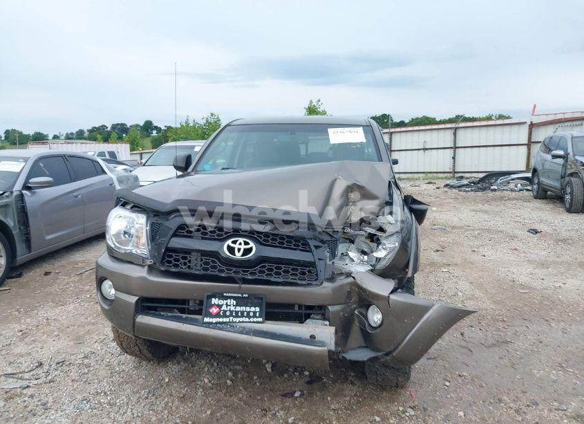 Photo 6 of 2011 Toyota Tacoma BASE V6 (VIN 5TFLU4EN5BX002995)