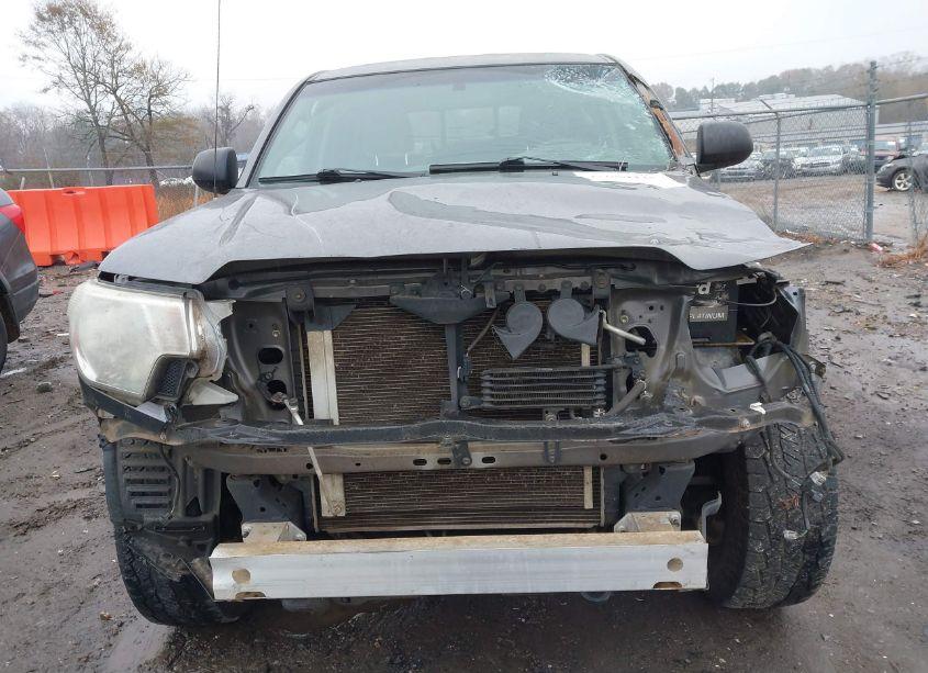 Photo 13 of 2014 Toyota Tacoma DOUBLE CAB (VIN 5TFLU4EN5EX094680)