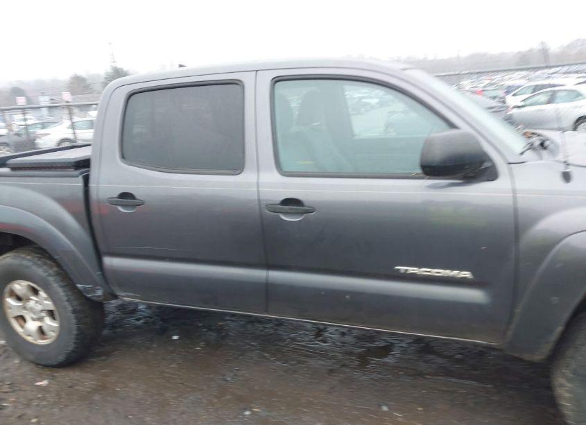 Photo 14 of 2014 Toyota Tacoma DOUBLE CAB (VIN 5TFLU4EN5EX094680)
