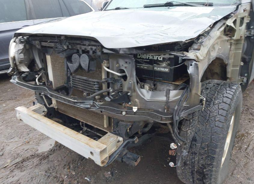 Photo 6 of 2014 Toyota Tacoma DOUBLE CAB (VIN 5TFLU4EN5EX094680)