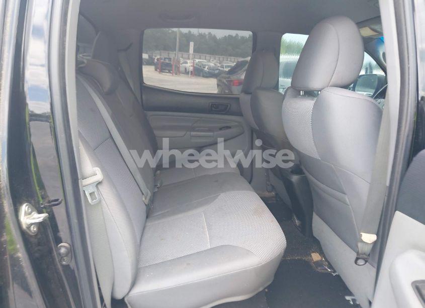 Photo 8 of 2014 Toyota Tacoma BASE V6 (VIN 5TFLU4EN5EX108464)