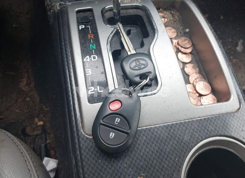 Photo 11 of 2013 Toyota Tacoma DOUBLE CAB (VIN 5TFLU4EN6DX077823)