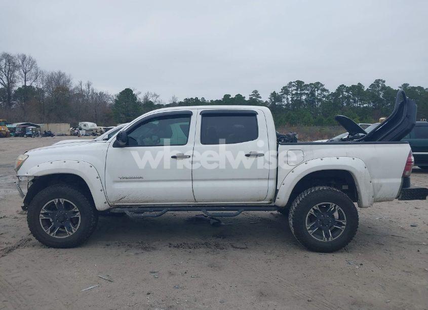 Photo 14 of 2013 Toyota Tacoma DOUBLE CAB (VIN 5TFLU4EN6DX077823)