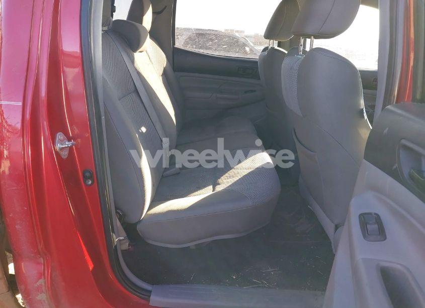 Photo 8 of 2015 Toyota Tacoma DOUBLE CAB/TRD PRO (VIN 5TFLU4EN6FX115702)