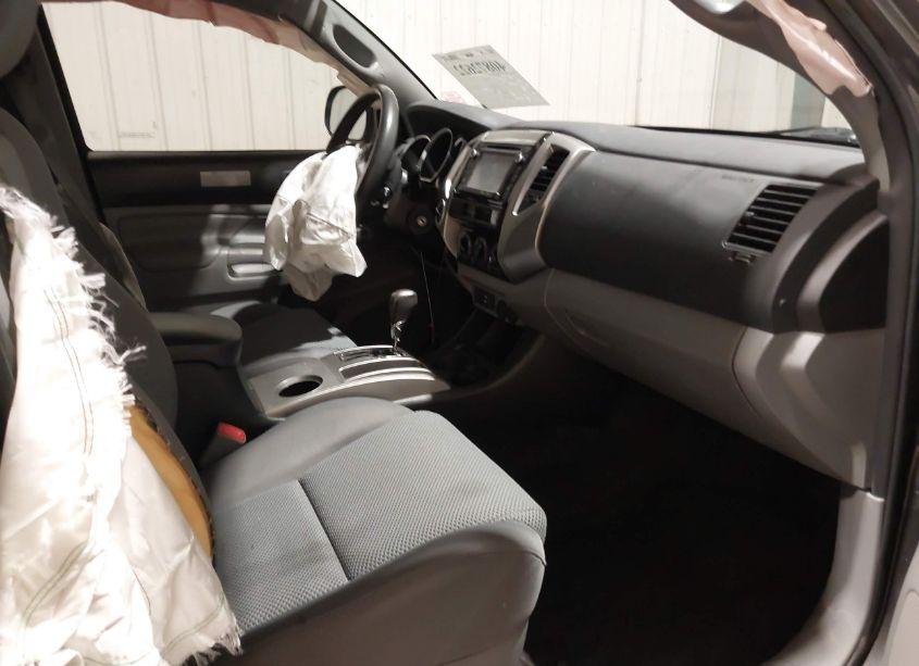 Photo 5 of 2015 Toyota Tacoma DOUBLE CAB/TRD PRO (VIN 5TFLU4EN6FX124965)