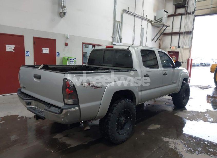 Photo 4 of 2011 Toyota Tacoma DOUBLE CAB (VIN 5TFLU4EN7BX003131)