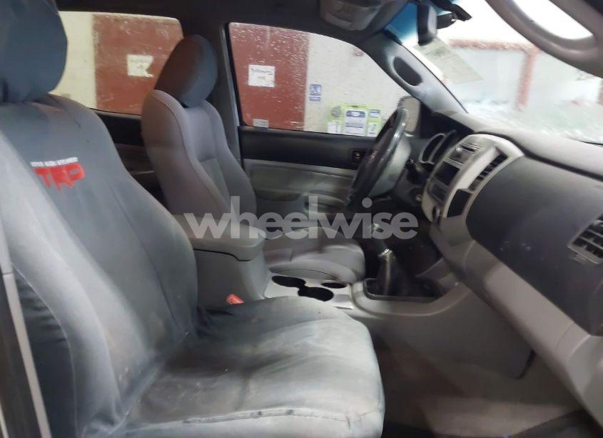 Photo 5 of 2011 Toyota Tacoma DOUBLE CAB (VIN 5TFLU4EN7BX003131)