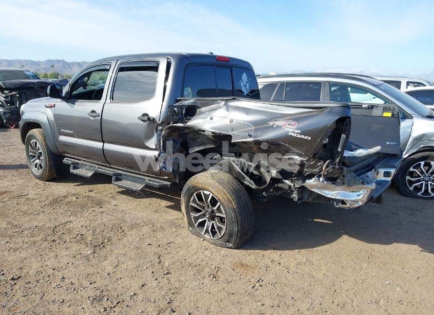 Photo 3 of 2011 Toyota Tacoma BASE V6 (VIN 5TFLU4EN7BX015795)