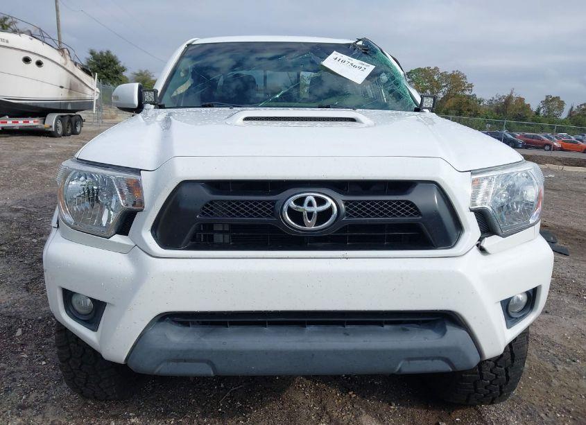 Photo 11 of 2012 Toyota Tacoma DOUBLE CAB (VIN 5TFLU4EN7CX030041)