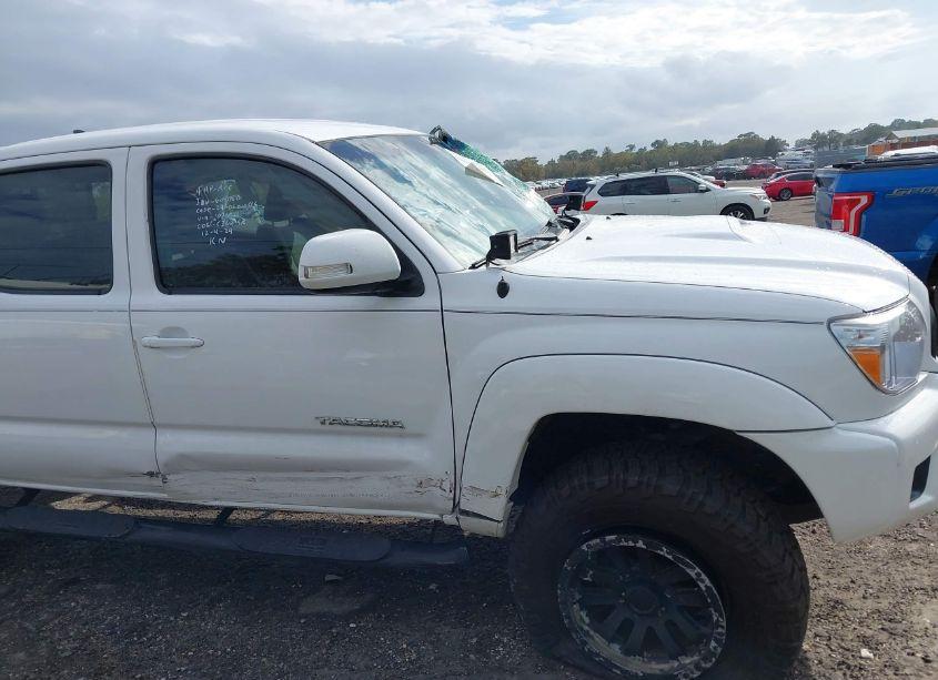 Photo 12 of 2012 Toyota Tacoma DOUBLE CAB (VIN 5TFLU4EN7CX030041)
