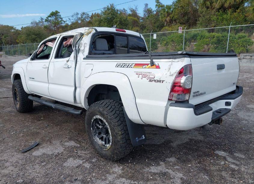 Photo 3 of 2012 Toyota Tacoma DOUBLE CAB (VIN 5TFLU4EN7CX030041)