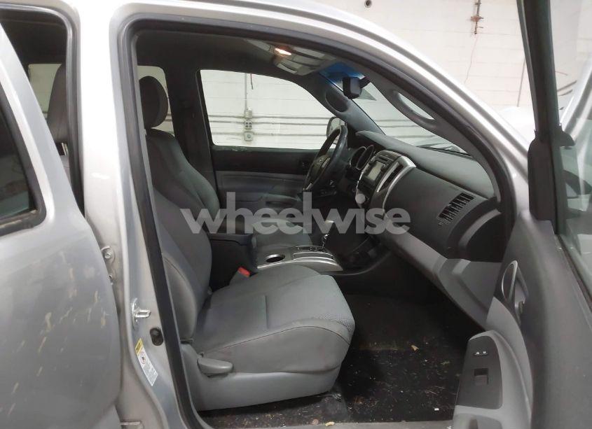 Photo 5 of 2013 Toyota Tacoma DOUBLE CAB (VIN 5TFLU4EN7DX061324)