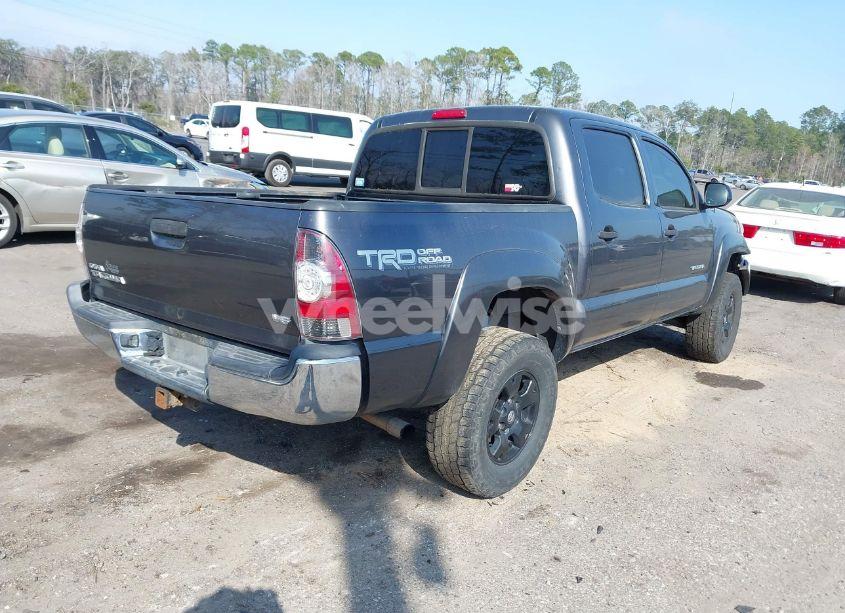 Photo 4 of 2013 Toyota Tacoma DOUBLE CAB (VIN 5TFLU4EN8DX072042)