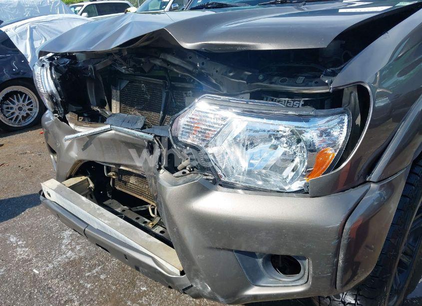 Photo 6 of 2015 Toyota Tacoma BASE V6/TRD PRO (VIN 5TFLU4EN8FX128502)