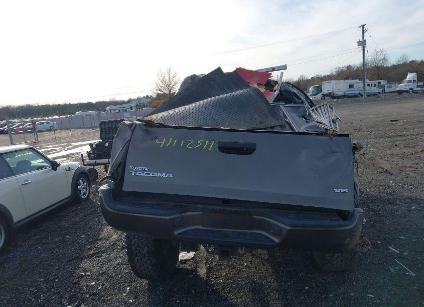 Photo 15 of 2013 Toyota Tacoma DOUBLE CAB (VIN 5TFLU4EN9DX078061)