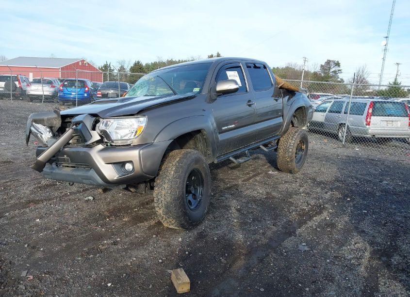 Photo 2 of 2013 Toyota Tacoma DOUBLE CAB (VIN 5TFLU4EN9DX078061)