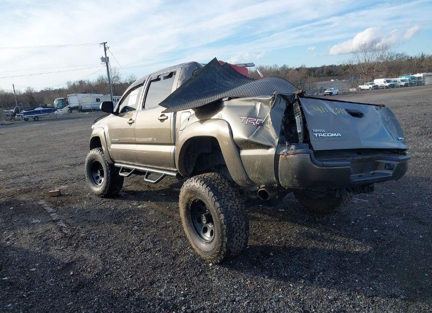 Photo 3 of 2013 Toyota Tacoma DOUBLE CAB (VIN 5TFLU4EN9DX078061)