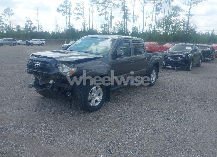 Photo 2 of 2014 Toyota Tacoma BASE V6 (VIN 5TFLU4EN9EX099414)