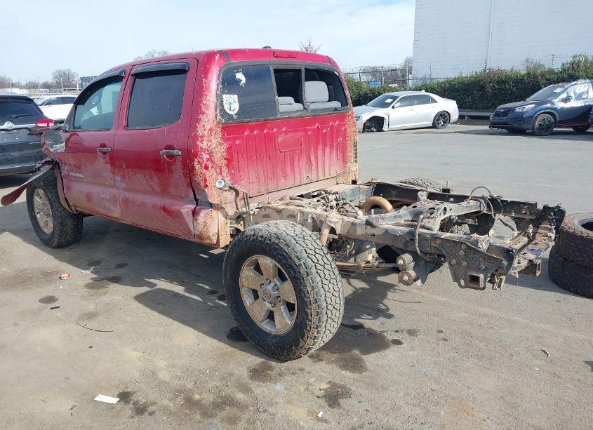 Photo 3 of 2011 Toyota Tacoma DOUBLE CAB (VIN 5TFLU4ENXBX016911)