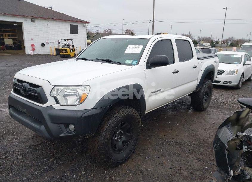 Photo 2 of 2012 Toyota Tacoma BASE V6 (VIN 5TFLU4ENXCX033211)