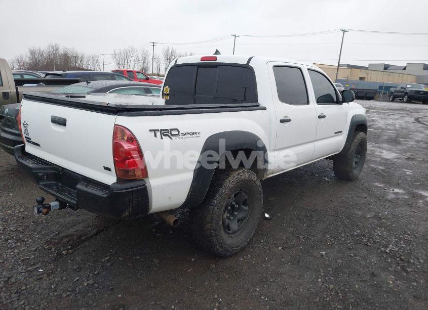 Photo 4 of 2012 Toyota Tacoma BASE V6 (VIN 5TFLU4ENXCX033211)