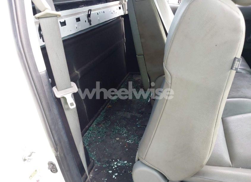 Photo 8 of 2010 Toyota Tundra GRADE V6 (VIN 5TFLU5F10AX022832)