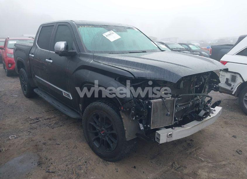 2022 Toyota Tundra (VIN 5TFMA5DBXNX012937) main photo