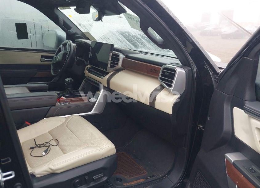 Photo 5 of 2022 Toyota Tundra (VIN 5TFMA5DBXNX012937)