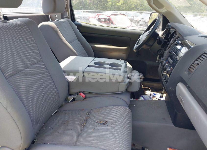Photo 5 of 2007 Toyota Tundra BASE 4.7L V8 (VIN 5TFMT52117X005754)